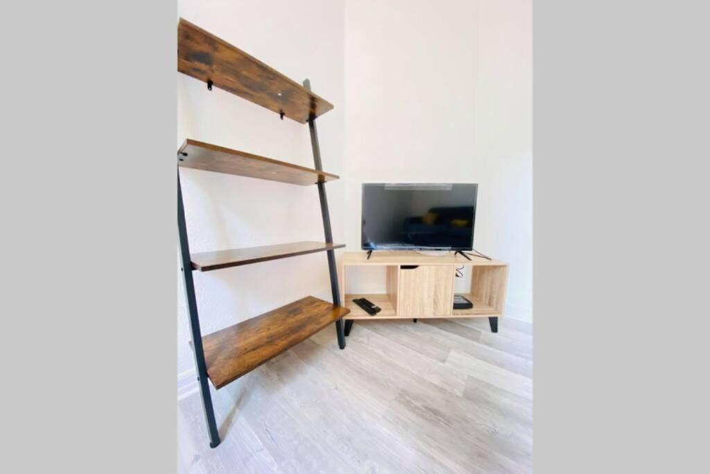 Appartement Rez-De-Chaussee Laon Bagian luar foto